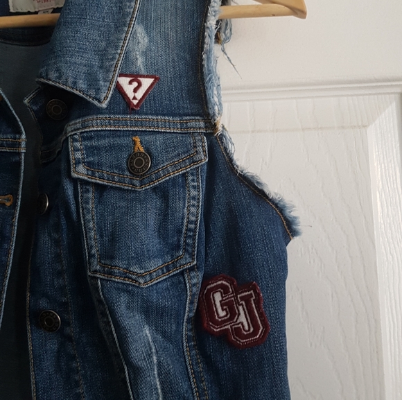 Guess Crop Denim Vest with Patches - Picture 2 of 11